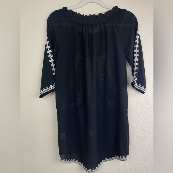 Grifflin Paris Off the Shoulder Sheer Dress Size Small‎ (D1-10) - Picture 4 of 5